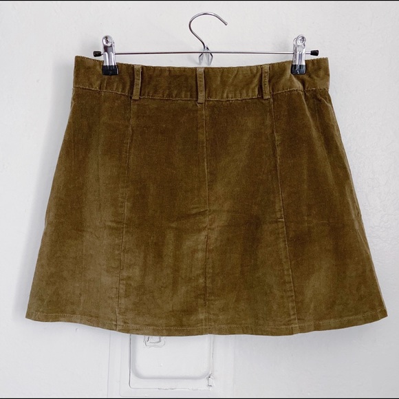 Vintage inspired corduroy mini skirt - Picture 3 of 8